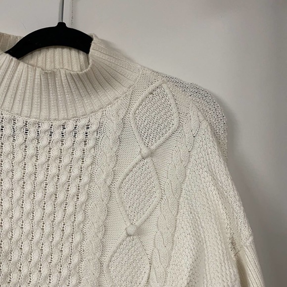 JCrew Swingy cable-knit mockneck sweater AU220 white large popcorn - Picture 3 of 5